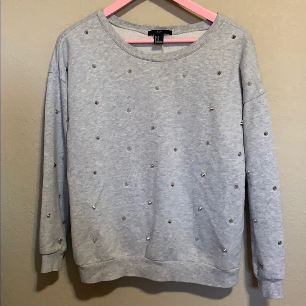 Rock Stud Silver Gray Sweatshirt size M